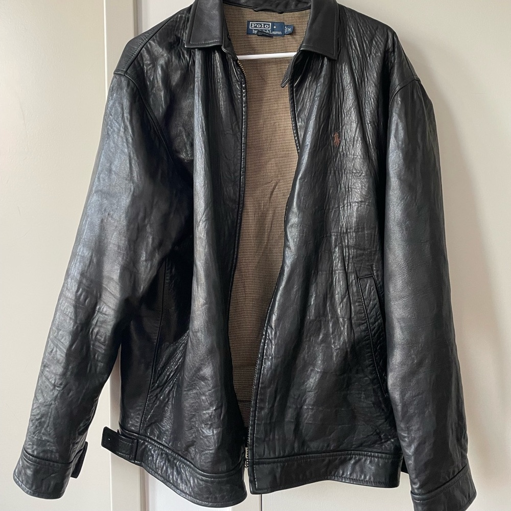 Genuine leather vintage 90s jacket with 100% cotton lining.